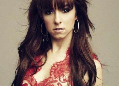 Убийца молодой певицы погиб рядом с ее телом