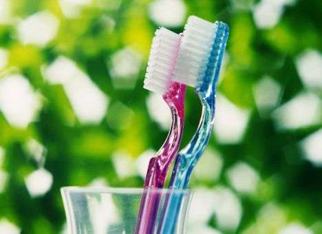 Найдена связь между чисткой зубов и раком