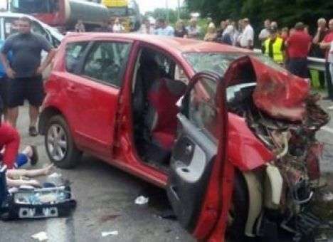 Жуткое  ДТП под Львовом - погибли ребенок и беременная женщина (ФОТО)