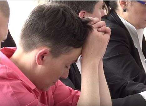 Вопросы нацбезопасности усыпили Савченко прямо на заседании (ВИДЕО)