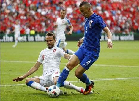 Евро-2016: Хорватия не сумела удержать победу в матче с Чехией (ВИДЕО)