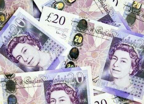 Предварительные результаты референдума обвалили фунт