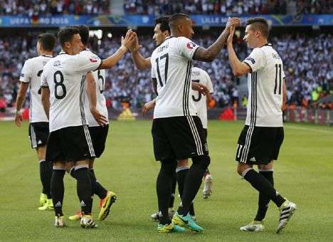 Евро-2016: Германия разгромила Словакию (ВИДЕО)