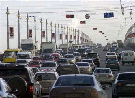 Киевляне дождались ремонта мостов