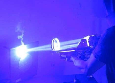 Американец создал лазерную «базуку» (ВИДЕО)