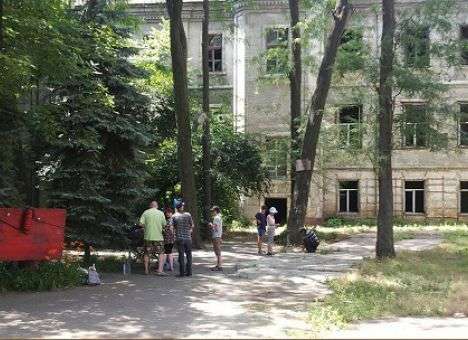 Семьи с Донбасса «захватили» дом в центре Одессы