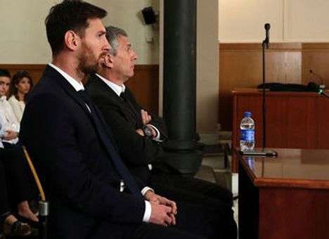 Отец Месси встретился с Абрамовичем на яхте владельца «Челси»