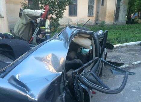 Беременная девушка погибла под стенами женской консультации (ВИДЕО)