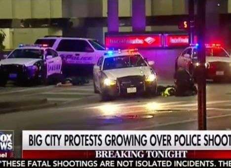 Снайперы устроили бойню во время протестов в Далласе (ВИДЕО)