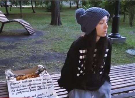 Пью воду из фонтанов: Певица Даша Суворова осталась одна и живет в киевском парке (ФОТО, ВИДЕО)