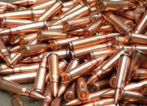 Стреляные гильзы в зоне АТО приносят деньги и смерть