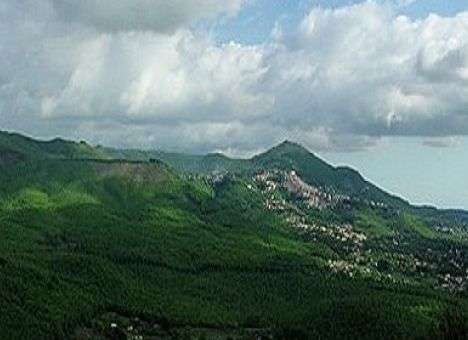 Недалеко от Рима просыпается смертоносный великан