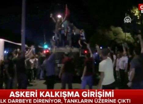 Попытка военного переворота в Турции потерпела крах