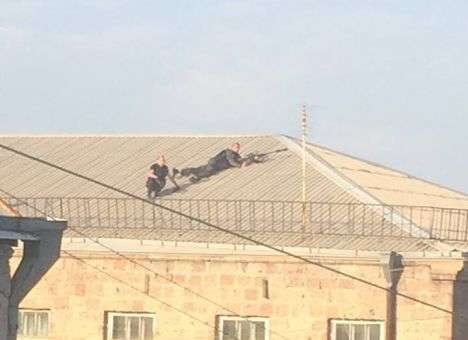 Стало известно о первой жертве захвата здания полиции в Ереване