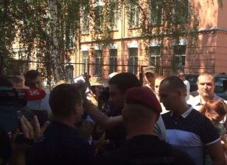 Опубликованы кадры матерного скандала, устроенного сегодня нардепом (ВИДЕО)