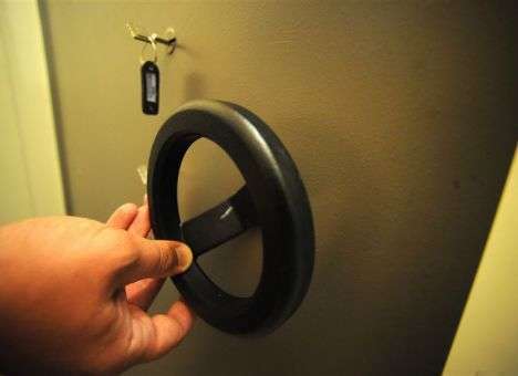 В банке «Хрещатик» водились огромные «крысы»