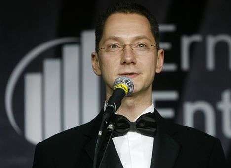 Ложкин заявляет об активизации работы по привлечению иностранных инвестиций