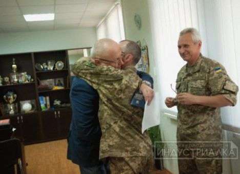 Экс-чиновник, осужденный за жестокий разгон запорожского Майдана, получил награду (ФОТО)