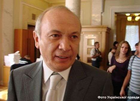 Криминальный авторитет Юра «Енакиевский» пытается влезть в нефтяной бизнес России, - СМИ