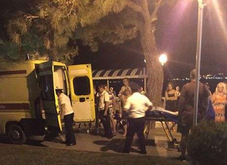 На российском курорте ребенка выбросило из аттракциона (ФОТО)