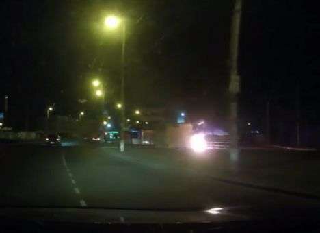 Облилась бензином и подожгла: Иностранка страшным способом покончила с собой (ВИДЕО)