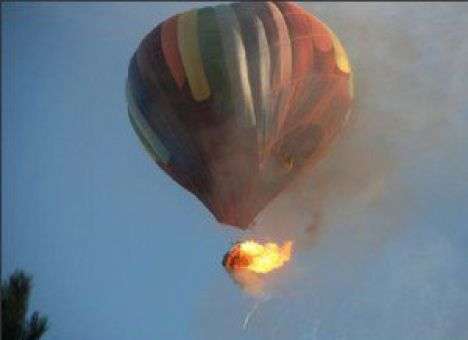 Трагедия в Техасе: Опубликованы кадры с места падения воздушного шара с пассажирами (ВИДЕО)