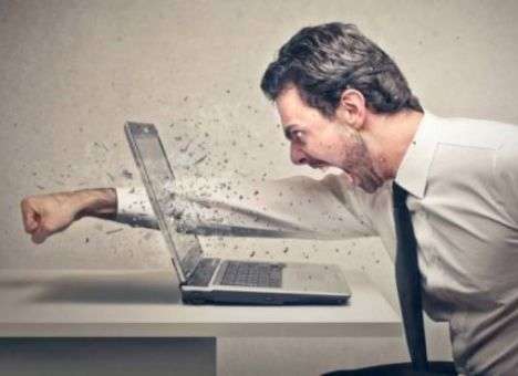 Специалисты назвали 10 неприятных признаков нехватки сна