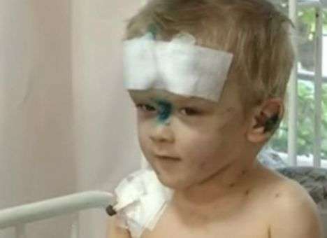 Одесский найденыш Вова выбирает для игр черные игрушки