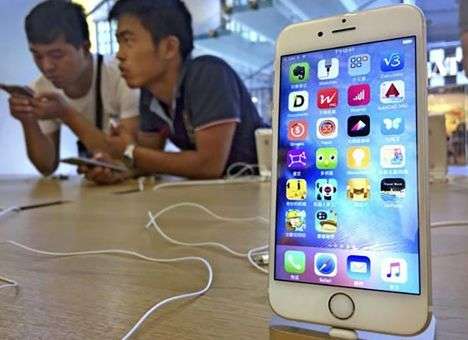 Foxconn работает над стеклянным корпусом для iPhone