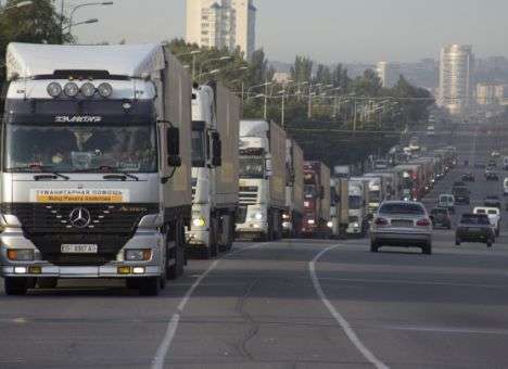 Гуманитарный штаб Рината Ахметова: 237 автоколонн за 2 года