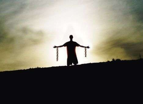 От ФСБшников в Украину сбежал крымский политзаключенный