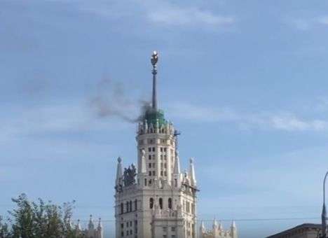В Москве горит знаменитая высотка (ВИДЕО)