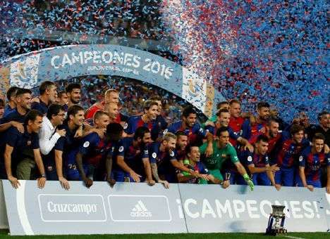 «Барселона» выиграла Суперкубок Испании (ВИДЕО)