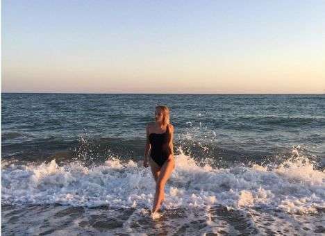 Турция обсуждает дочь пресс-секретаря Путина в купальнике (ФОТО)