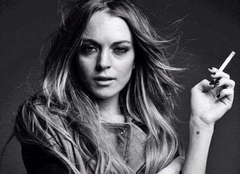 Скандальная актриса потребовала селфи с Путиным в обмен на свой приезд в Москву