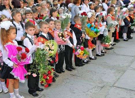 Школьные оценки стали секретом, «домашку» на выходные отменили