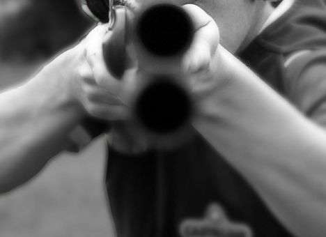 Подробности расстрела полицейских: Стрелок сначала убил свою жену