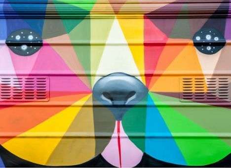 «Глазастый» поезд-радуга мчится навстречу пассажирам киевского метро (ФОТО)