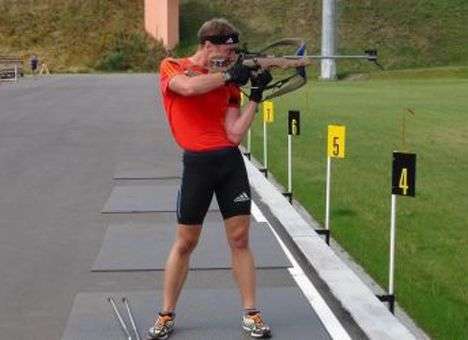 Украинец выиграл «бронзу» летнего ЧМ по биатлону