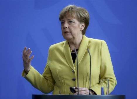 Меркель сообщила о большом количестве российских танков на Донбассе