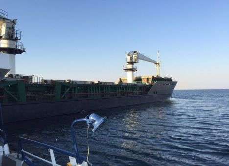 В заложники взяли пятерых: Подробности захвата судна у берегов Одессы (ФОТО)