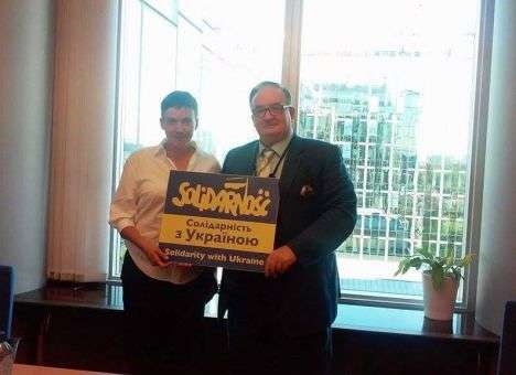 Савченко выплатят не всю зарплату