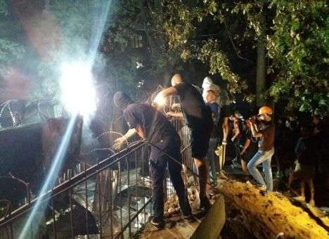 Кличко бросил камень в огород  Авакова