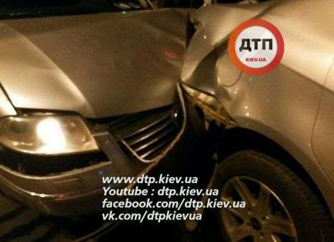 Пожалуйста, не снимайте: Надежде Савченко разбили авто (ВИДЕО)