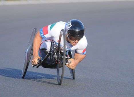 Экс-пилот Формулы 1 стал трехкратным чемпионом Паралимпийских игр