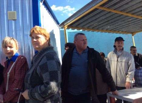 При чем тут Россия: «Показательные» диалоги с жителями оккупированных территорий (ФОТО)
