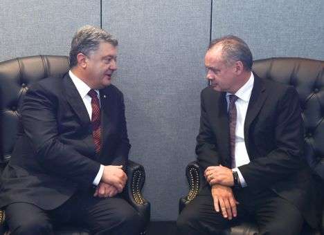 Порошенко встретился с президентом Словакии и раскритиковал его премьера