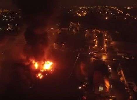 Кадры страшного пожара в Москве, в котором погибли до 8 спасателей (ВИДЕО)