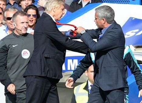 Моуринью грозился разбить лицо Венгеру