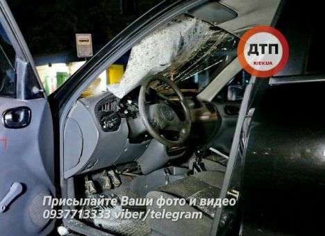 Гиблое место: В Киеве мужчина безуспешно попытался перебежать шестиполосное шоссе (ФОТО)